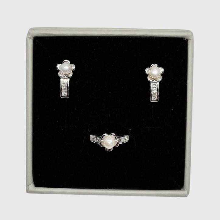 Conjunto de Comunión en Plata de Primera Ley con Perla