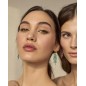 Pendientes Kiss de acero Ip dorado y resina - 14034E01014